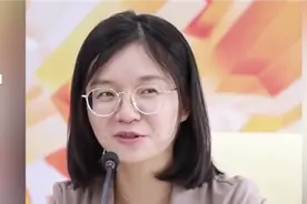32 岁清华女教授获奖百万走红后回应：人生第一次因颜值受到关注图片