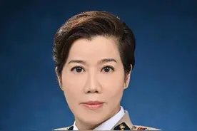 港媒：国务院宣布任命何珮珊成香港海关首位女关长图片