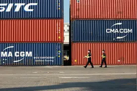 湾仔海关：助力洪湾港码头优化营商环境图片
