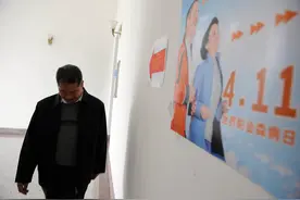 300万帕金森患者求药无门：常用药网购价暴涨20倍，患者称“雪上加霜”图片