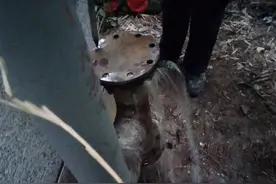 错把水管接到燃气表上：一家闹乌龙，整个小区燃气管道灌水停气图片
