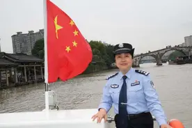 写得了文章、掂得了大勺、抓得了坏人、制得了影片……杭州这位全能警察姐姐被发现了图片