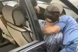 “为植物人丈夫办残疾证被要求本人到场”一事引起舆论关注图片