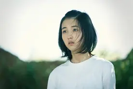 张子枫也整容了？鼻子变高、脸缩小！竟然在我们眼皮子底下整骨了？图片