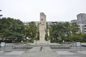 红色宝藏·走进红馆学党史⑭ |“海空卫士”王伟，南海上空的不朽丰碑图片