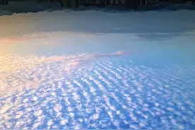 杭州天空出现大片海绵云图片
