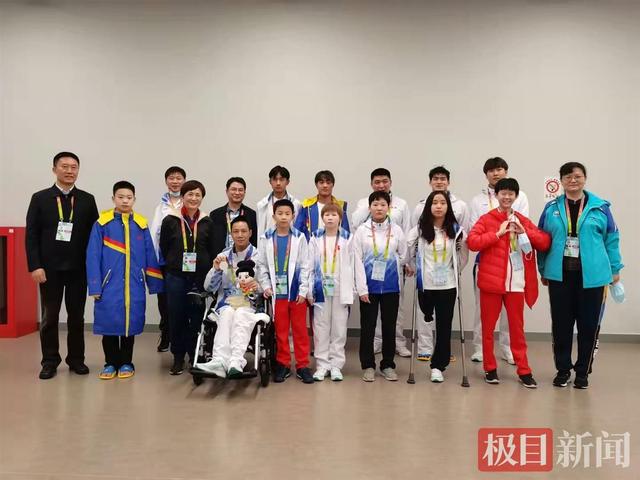 shiny是什么意思（湖北首金的背后）