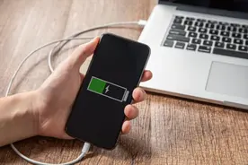 手机充电还在充到100%？这些误区要远离图片