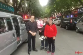 17岁小伙欲带女友回家遭拒后失联13年：漂泊多地不愿回家，如今归来父母已再生一女图片