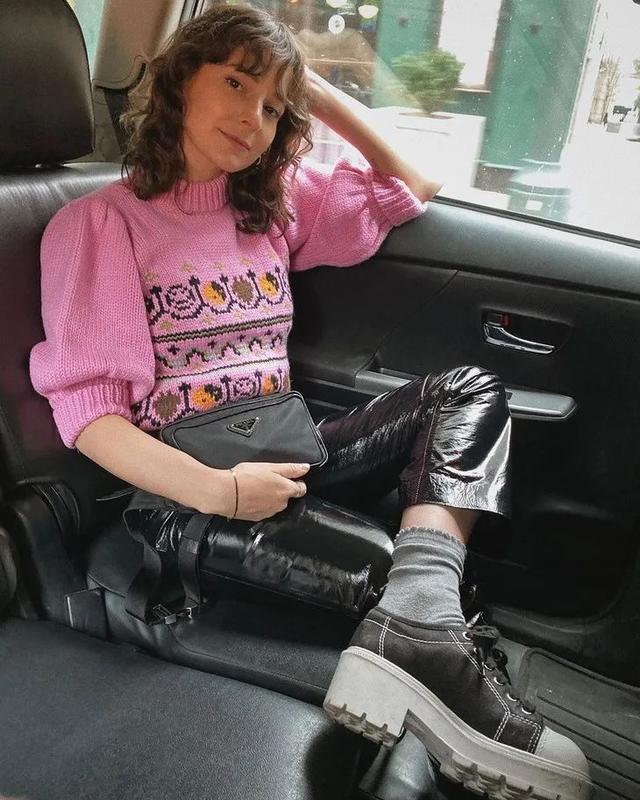 下周穿什么 | 入冬第一件毛衣，杨超越的最乖巧啦