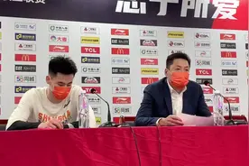🎥李春江：球员们今天很努力 但我们和广东队的差距非常明显视频封面