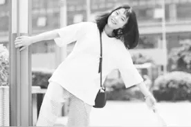 最美马拉松女孩穿假肢走秀：不完美依然可以闪闪发光图片