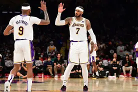 NBA |“甜瓜”助湖人首胜 得分里程碑无愧75大巨星称谓图片