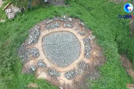 全球连线｜河北任丘：古砖窑传承古建青砖制作技艺图片