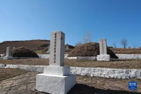 踏访长津湖 赓续英烈志图片