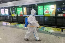兰州轨道交通疫情防控一线最美保洁员——文艺图片
