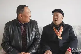 看完电影《长津湖》后，93岁老兵回忆：我在那里被冻掉过4根脚趾图片