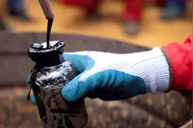 通胀凶猛！这个全球油价最便宜的国家，涨价20倍后每升仍仅需1毛5图片