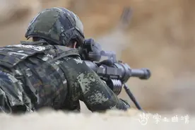 战斗值飙升！武警曲靖支队展开重火器实弹射击训练图片