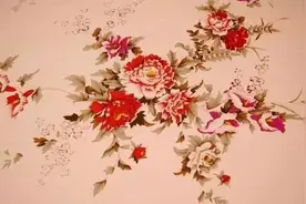 【探索】“国民三件套”上画的是哪些花？今天来解密图片