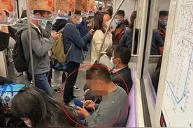 男子上海地铁车厢内抽烟还不听劝阻！警方：已被行政拘留图片