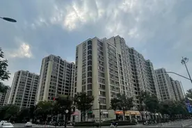 河滨之城房价两个月回调20%多，未来科技城中介掀离职潮图片