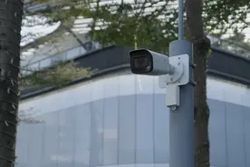 快评丨教室安监控是家委会干的？家委会不应成为“白手套”和“背锅侠”图片