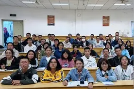 智慧农业蓬勃发展，适配人才如何培养？图片