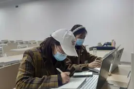 货车司机邵长亮：只要有搬运任务，不管多晚，我第一个出发图片