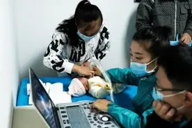 辉煌这五年 | 健康扶贫 小康路上不让一人因病掉队图片