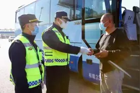 北京严查违规运营跨省客运车辆 将依法从严惩处图片