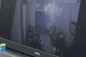 专偷电动车围挡头盔 济南这对男女被抓视频封面