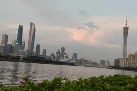 广州好人！退役特种兵今晨跳下珠江救人图片