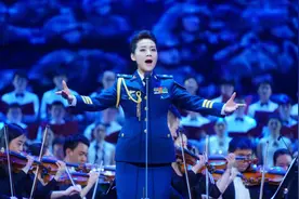 阎维文佟铁鑫助阵 川籍歌唱家文欣成都歌唱家乡图片