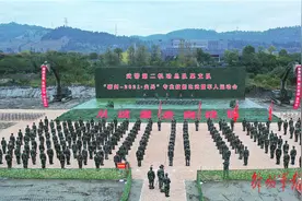 多款国产高科技装备“豪横”亮相武警大型工程机械比武场图片