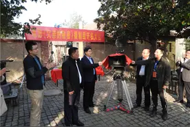 公益电影《父亲的秘密》在坊茨小镇开机图片