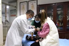 实施独特正骨法 这家医院让幼童手指成功复位了图片
