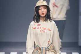 “曾在地震废墟下埋了三天三夜”上海时装周的假肢女孩：我不要藏起来图片