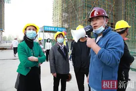 洪山区一还建房延期交付被质疑，“村民督导团”受邀请进场监工图片