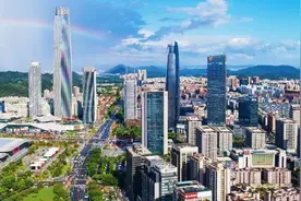 “迟到”一年，第24个GDP万亿城市呼之欲出图片