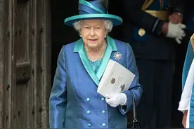 英媒：因身体“不适”，95岁英国女王暂时放弃骑马图片