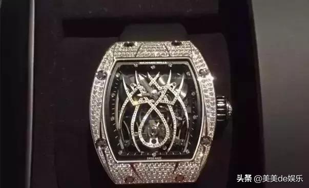 自导自演,拿到5000万分手费,富二代收割机,又搭上王思聪了?