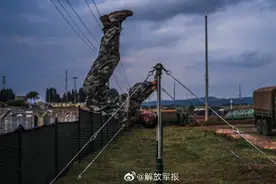 汽车兵超燃体能训练，你给打几分？图片