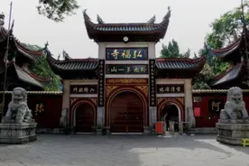 贵阳有座山，猕猴满山横着走图片