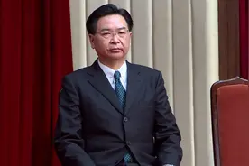10月21日，吴钊燮将窜访捷克，印度在中印边境增兵，北约向俄服软图片