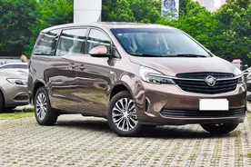 23万多的大7座商务GL8优缺点分析，你还买吗？图片