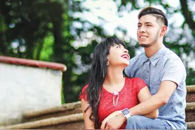 女人“撩”男人的三个动作，你知道几个？图片