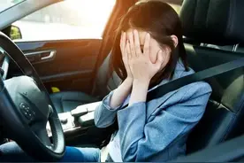 前女友突然出现！家有3娃的杭州爸爸凌乱了：她带来的孩子和我一模一样图片