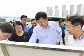 洛阳涧西区：马路办公，书记、区长现场指导工作图片
