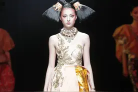 美女时装款式设计图图片